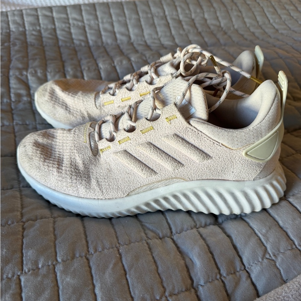 Adidas Alphabounce Sneakers – Light Pink / Blush (Women’s 6.5)